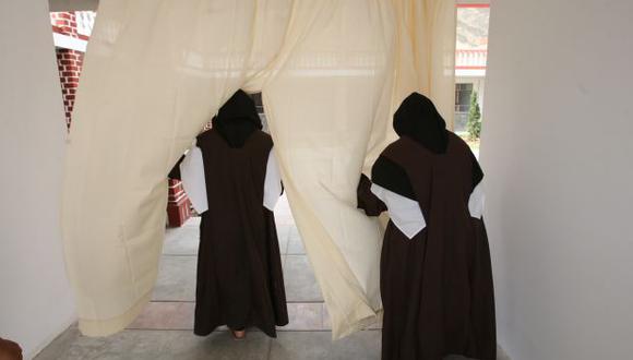 Monja salvadoreña da a luz a un niño y lo llama como el Papa