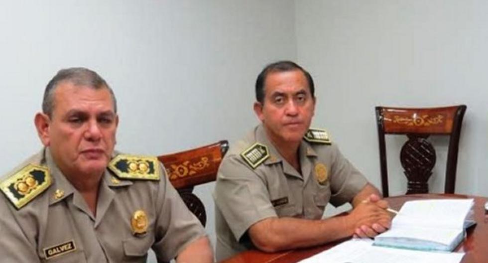 Jefe de la Región Policial Áncash, general PNP Juan Gálvez, anunció la expulsión del comisario de Nuevo Chimbote a quien se le halló droga. (Foto: Andina)