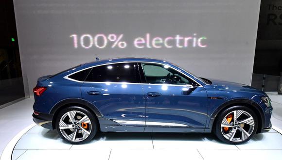 Automóviles eléctricos: Audi integra sistema antiincendios en baterías. (Frederic J. BROWN / AFP)-