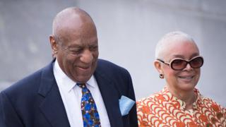 Bill Cosby: su esposa defiende al cómico y critica la justicia