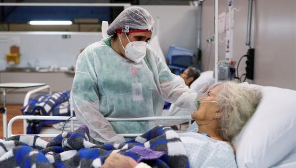 Muchos centros de salud de Brasil están desbordados por el elevado número de hospitalizaciones. (Reuters).