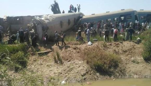 Al menos 32 muertos y 66 heridos en accidente ferroviario en Egipto. (Captura de pantalla / Twitter).