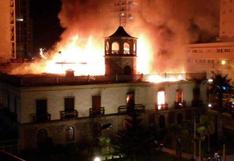 Chile: Incendio afecta histórico edificio de la aduana de Iquique