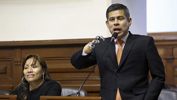Luis Galarreta justific&oacute; el proyecto sobre Doe Run presentado por la bancada de Fuerza Popular. (Foto: Congreso)