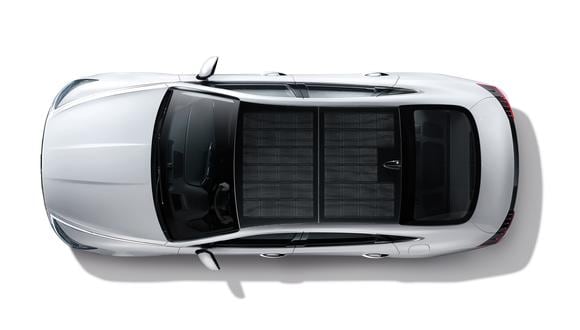 El sistema de paneles solares se encuentra en el techo, pero también puede ser instalado en el capó del vehículo. (Foto: hyundai.news)