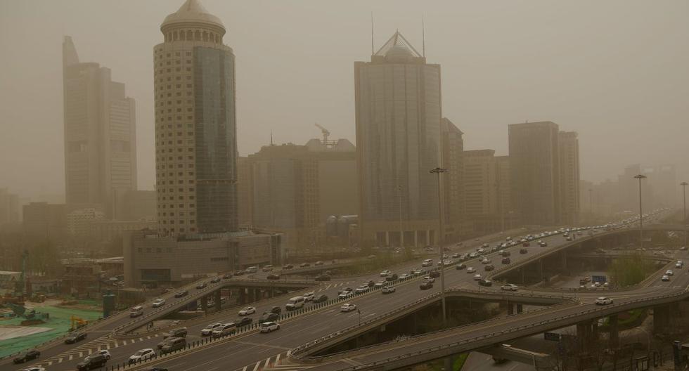 China: Beijing is engulfed by dangerous sandstorm for second time in two weeks