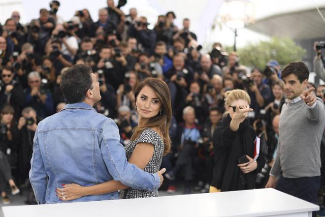 Penélope Cruz fue la reina de la alfombra roja de Cannes en la noche de Pedro Almodóvar y su "Dolor y Gloria". (Foto: Agencia)