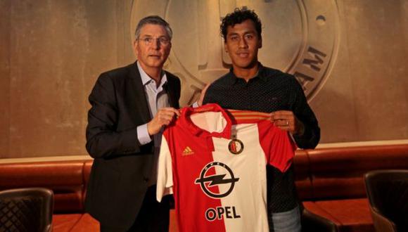 Renato Tapia es oficialmente nuevo jugador del Feyenoord