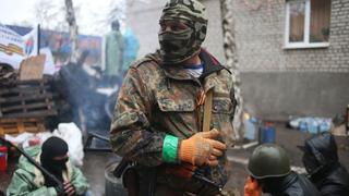 Prorrusos armados toman dos alcaldías al este de Ucrania