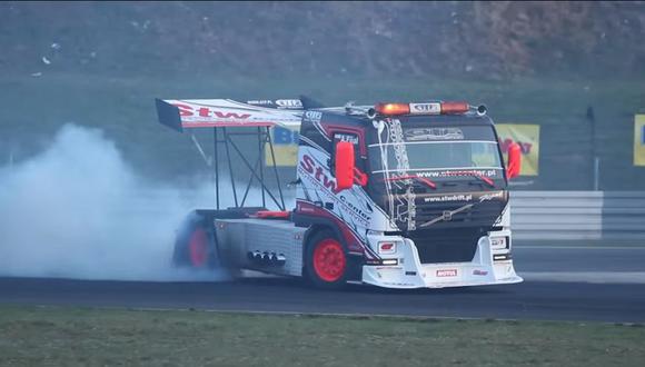 Un camión preparado para el drifting [VIDEO]