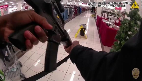 Una bala perdida de la policía mató a Valentina Orellana-Peralta en un centro comercial de California, Estados Unidos. (Captura de video).