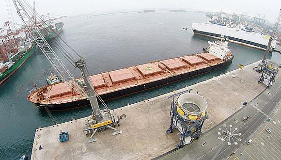 Muelle Norte del Callao recibió el primer barco tipo Panamax
