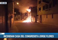 Puno: incendian casa del congresista Jorge Flores | VIDEO
