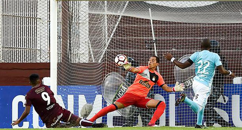 Sporting Cristal cayó 4-2 con Lanús en Argentina en su debut de Copa Sudamericana. (Foto: Getty Images | Video: FOX Sports)