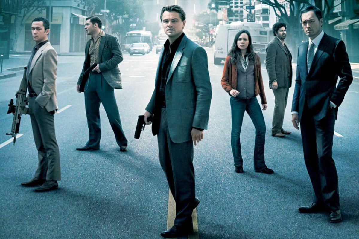 “Inception” relata la historia de un grupo de ladrones que utilizan una máquina que invade los sueños para conquistar sus objetivos más audaces (Foto: Legendary Pictures)