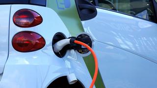 ¿Cuándo será posible la paridad de precios entre autos eléctricos y de combustión?