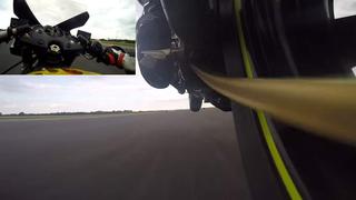 Mira el récord de velocidad haciendo un ‘wheelie’ [VIDEO]