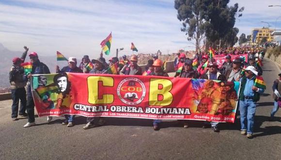 Mayor sindicato de Bolivia desafía a Evo con paro nacional