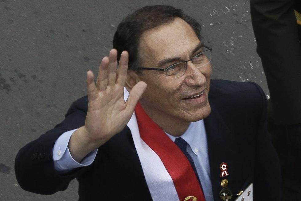 El presidente Martín Vizcarra cuenta con una desaprobación de 42%, la cual bajó del 52% registrado en julio. (Foto: USI)