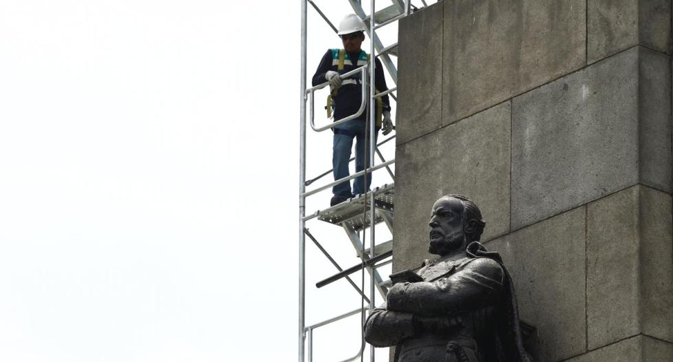 Esta semana se iniciaron los estudios técnicos para proceder a la restauración del monumento al almirante Miguel Grau Seminario, héroe durante la Guerra del Pacífico. (Foto: Leandro Britto/GEC)