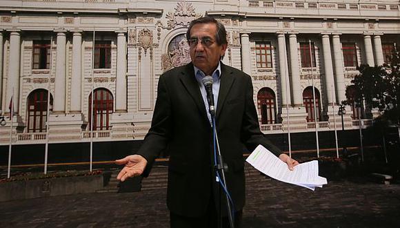 "Habría que inhabilitar a Ollanta Humala por incapacidad moral"