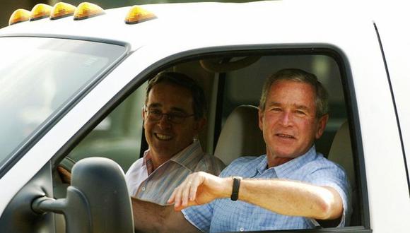 Esta foto es un clásico de la relación bilateral. Uribe y Bush en el rancho del presidente estadounidense en Texas (Foto: Getty Images)