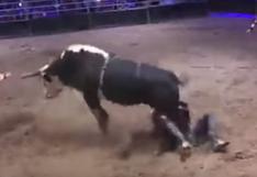 YouTube: en pleno torneo de rodeo un toro pisoteó a un jinete