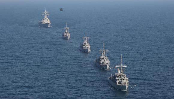 Tres barcos iraníes intentaron el miércoles por la noche "impedir el paso" de un petrolero británico, unos días después de que Reino Unido interceptara un petrolero iraní en Gibraltar. (Reuters)