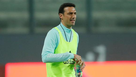 La emotiva dedicatoria de Lionel Scaloni. (Foto: Reuters)