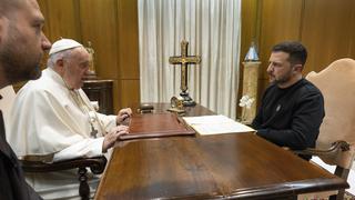 Zelensky llega al Vaticano para reunirse con el papa Francisco