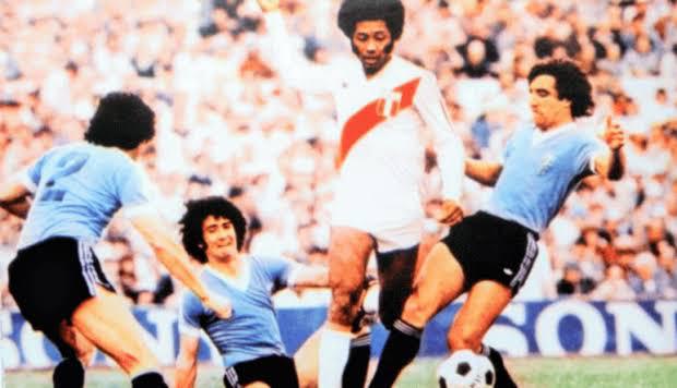 Perú clasificó al Mundial de España 1982 tras empatar 0-0 ante Uruguay en Lima. (Foto: AP)