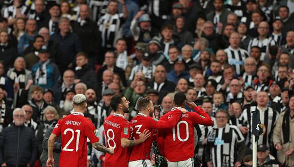 Mancheste United derrotó 2-0 a Newcastle por la final de la Copa de la Liga de Inglaterra | Foto: AFP
