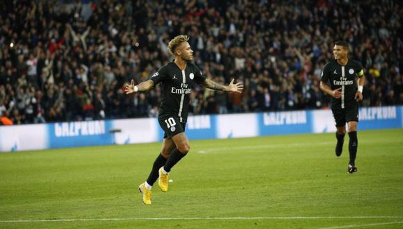 PSG recibió al Estrella Roja por la segunda fecha de la Champions League. Neymar anotó un triplete y el último fue con una excelente ejecución de tiro libre (Foto: agencias)