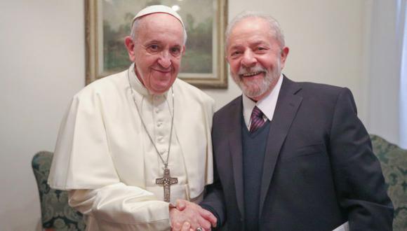 El expresidente Luis Inácio Lula da Silva durante un encuentro con el Papa Francisco este jueves en la Ciudad del Vaticano (Vaticano). (Foto: EFE).