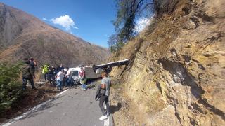 Apurímac: minibús de Las Bambas tomó ruta alterna por bloqueo de vía, volcó y dejó 17 muertos