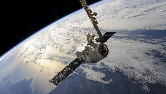 Aun suena futurista, pero quizá se vuelva realidad usar satélites para transmitir publicidad en el cielo. (Foto: pexels.com)