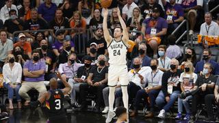 Pat Connaughton a El Comercio: “Giannis Antetokounmpo es un líder inigualable”