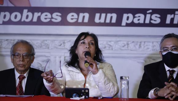 Dina Boluarte, candidata a la vicepresidencia por Perú Libre, calificó como inconstitucional el querer desconocer las elecciones. (Foto: César Bueno / @photo.gec)