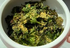 Kale chips: esta receta saludable que sorprenderá a sus amigos y familiares