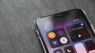 Adiós al modo avión: ahora se podrá utilizar el celular en el avión