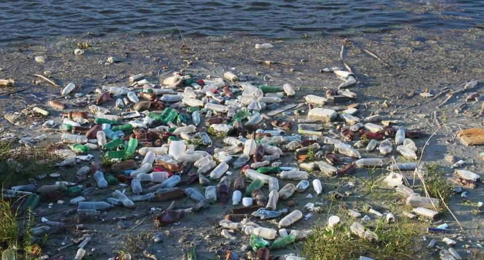 El lugar se encuentra actualmente repleto de basura de todo tipo, en su gran mayoría plásticos, que son arrastrados por el mar. (Foto: Pixabay)