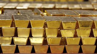 Oro cotiza cerca del umbral de US$ 1.800 por caída del dólar