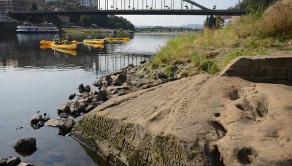 La sequía en Europa ha dejado el caudal de algunos ríos en mínimos históricos, poniendo al descubierto las llamadas “piedras del hambre”, con la que antiguos pueblos advertían la inminiente escasez. (GETTY IMAGES).