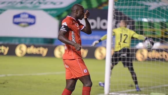 Adrián Ramos convirtió un doblete en el Clásico de Cali