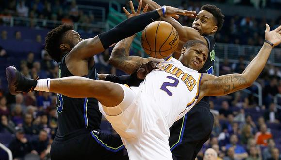 El base de los Phoenix Suns Isaiah Canaan sufrió la fractura de su tobillo izquierdo en el encuentro ante Dallas Mavericks por la NBA. Revisa el video en YouTube. (Foto: AP)