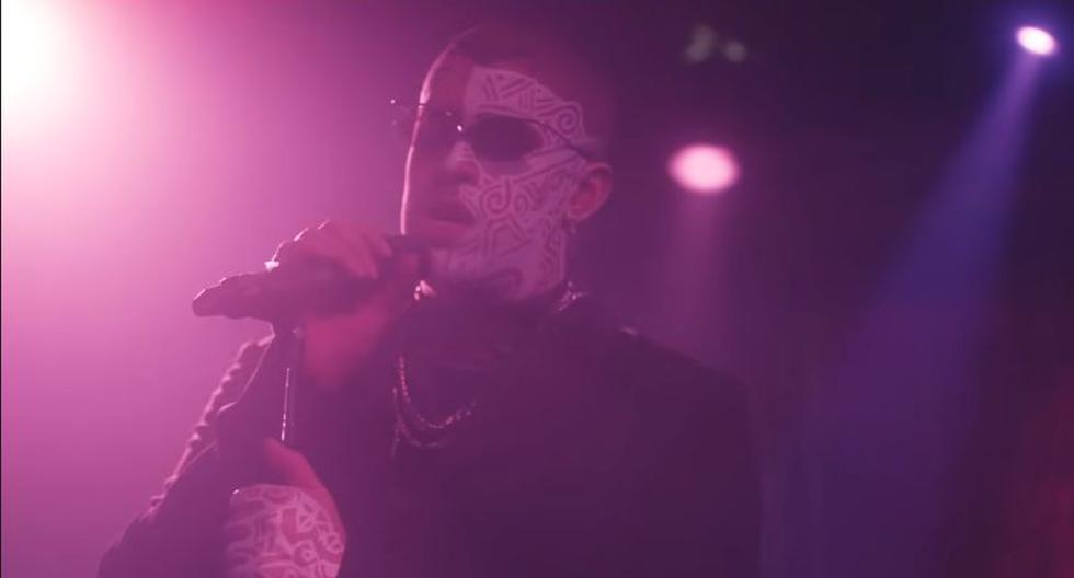 Captura del videoclip del tema "La canción", el cual está en el primer lugar en México. (YouTube)
