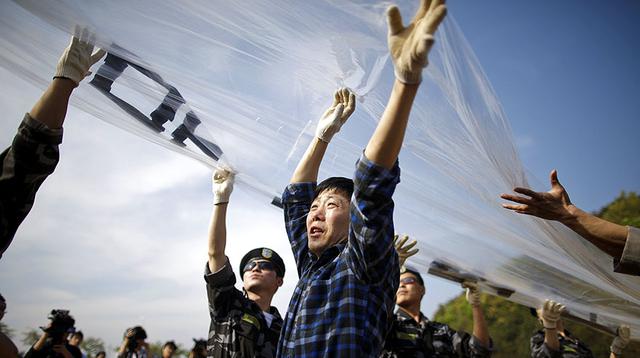 Corea del Sur envía propaganda vía globos a Corea del Norte - 2