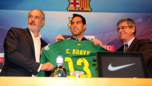 Claudio Bravo ya firmó por el Barcelona: "Es un reto tremendo"