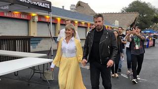 “Grease”: John Travolta y Olivia Newton-John interpretaron a Sandy y Danny 40 años después