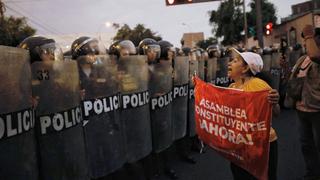 Centro de Lima: manifestantes protestan por la avenida Abancay